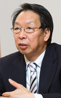 荒井  聰氏